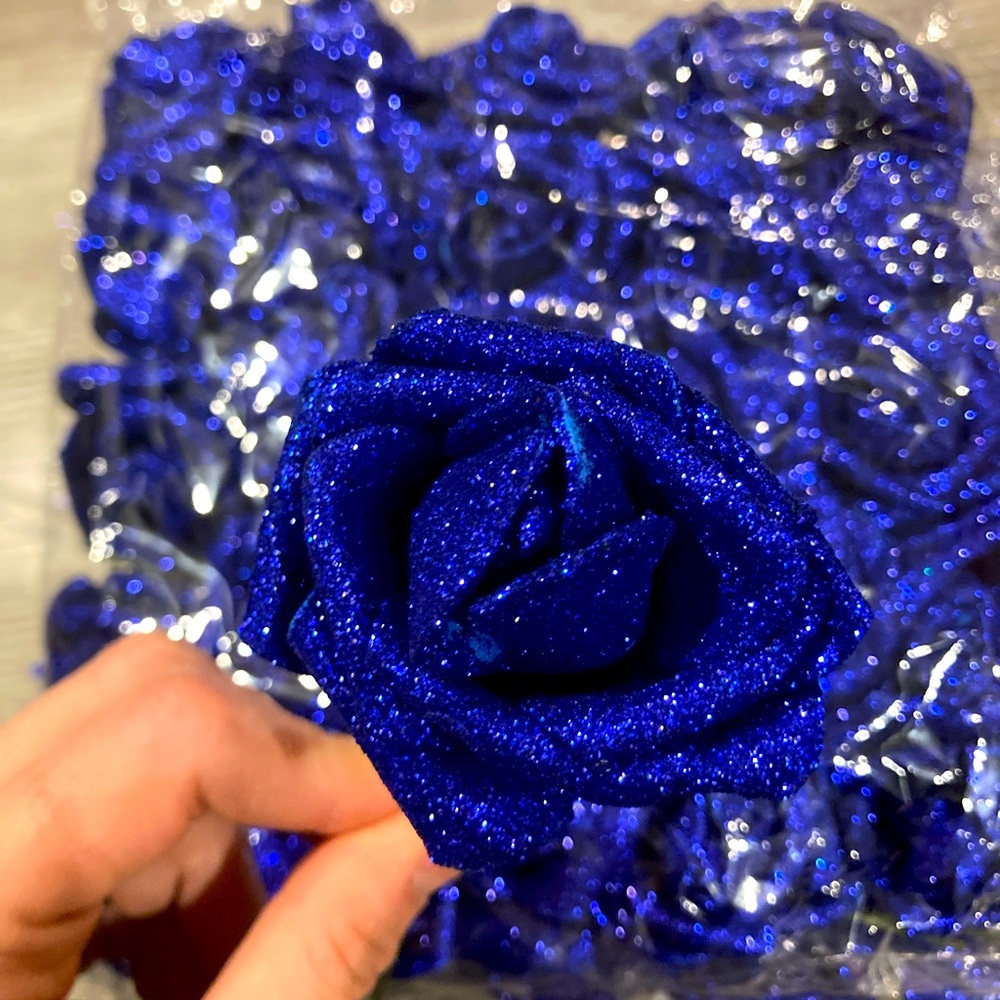 💎$1💎 Royal Blue Glittery Sparkly Enchanting Roses  Bendable Workable
